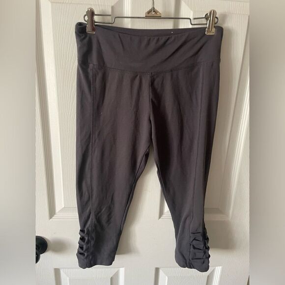 Women’s Balance Collection Gray Size Medium Cropped Leggings 19” Inseam - Picture 1 of 3